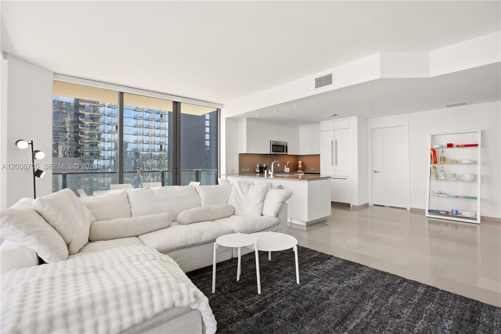 68 SE 6th St #2701 Miami, FL 33131