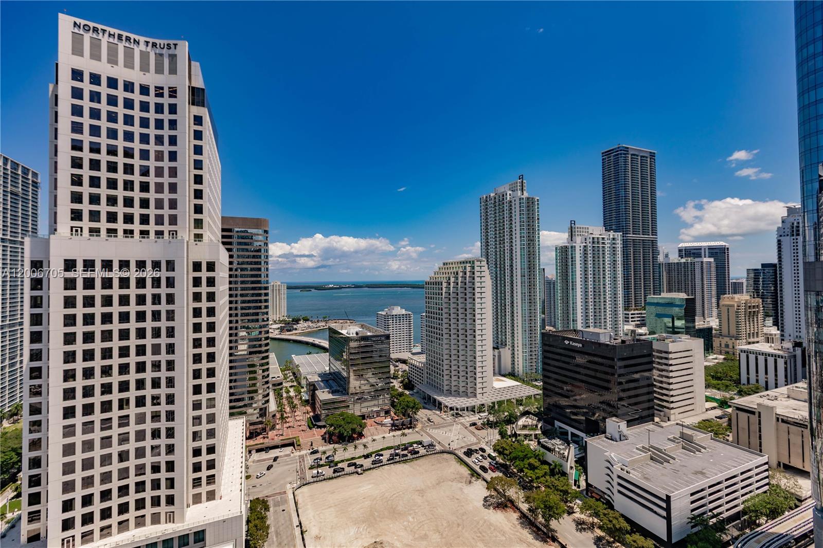 68 SE 6th St #2701 Miami, FL 33131