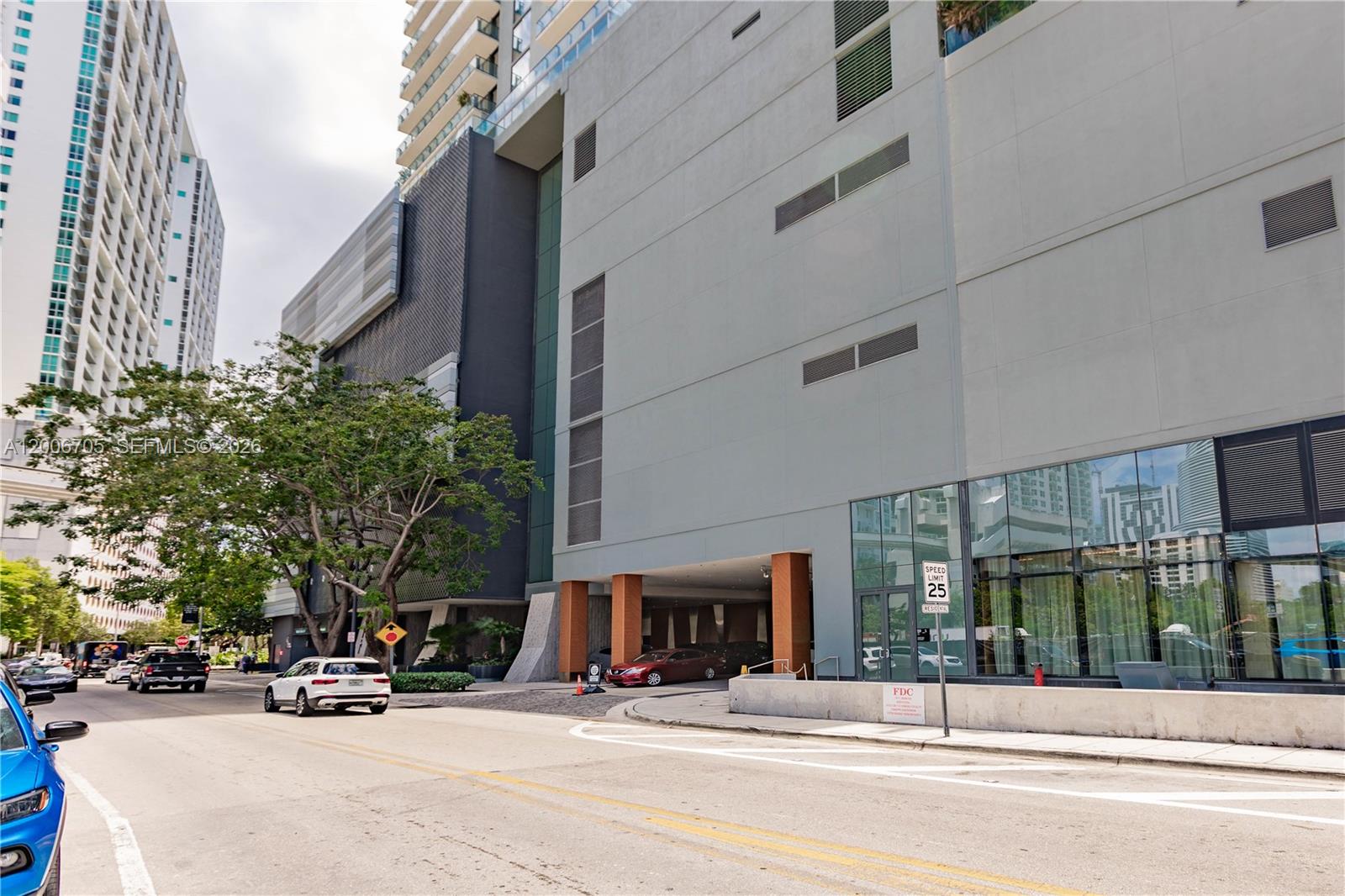 68 SE 6th St #2701 Miami, FL 33131