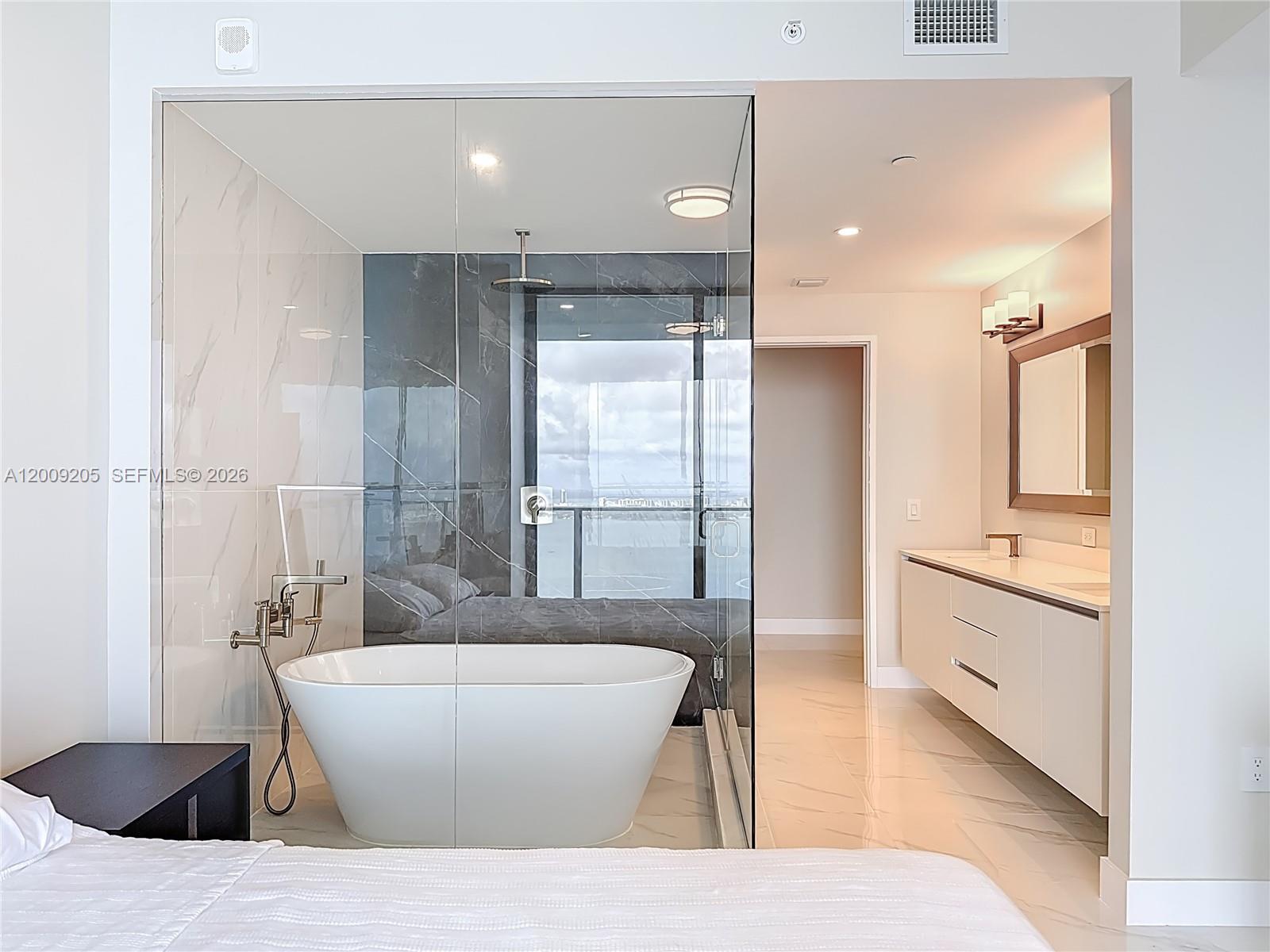 700 NE 24th St #4904 Miami, FL 33137