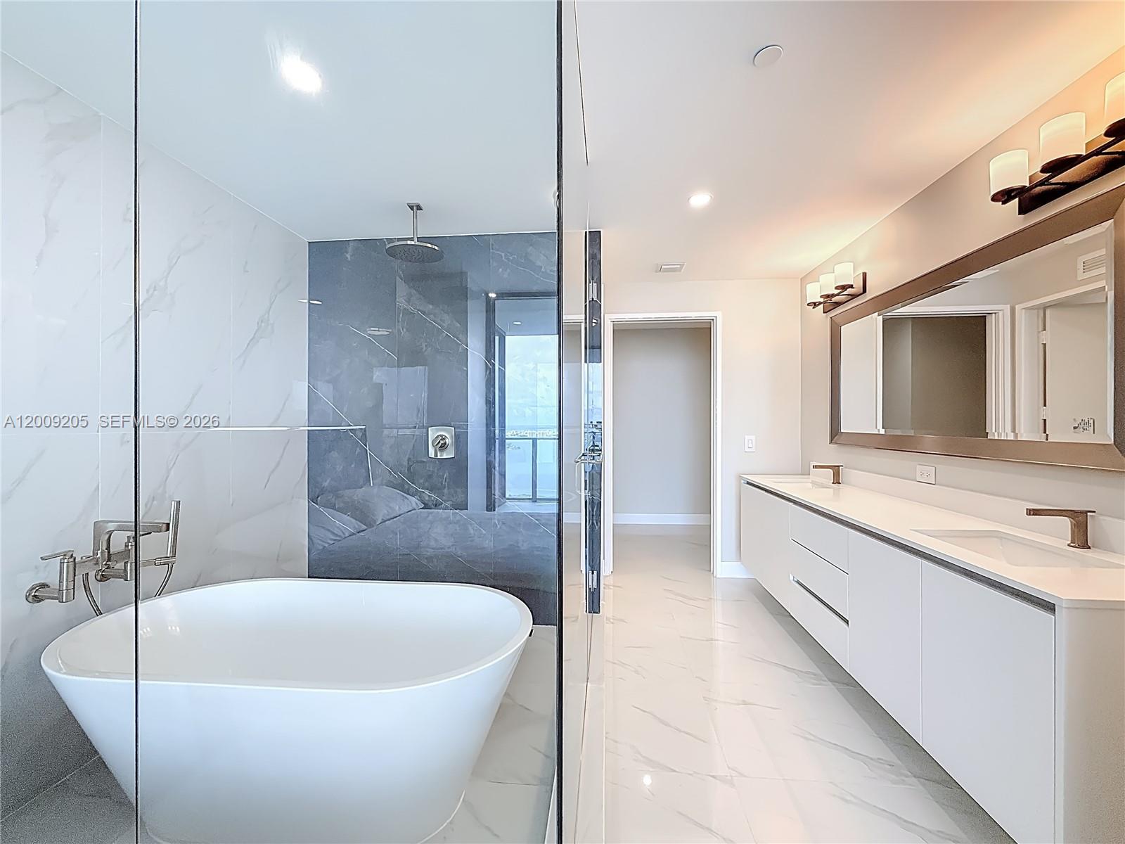 700 NE 24th St #4904 Miami, FL 33137