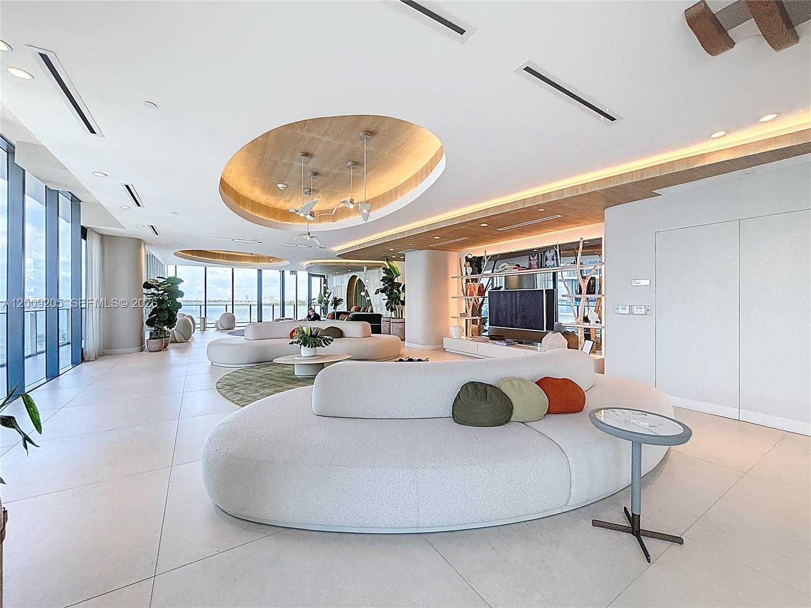 700 NE 24th St #4904 Miami, FL 33137