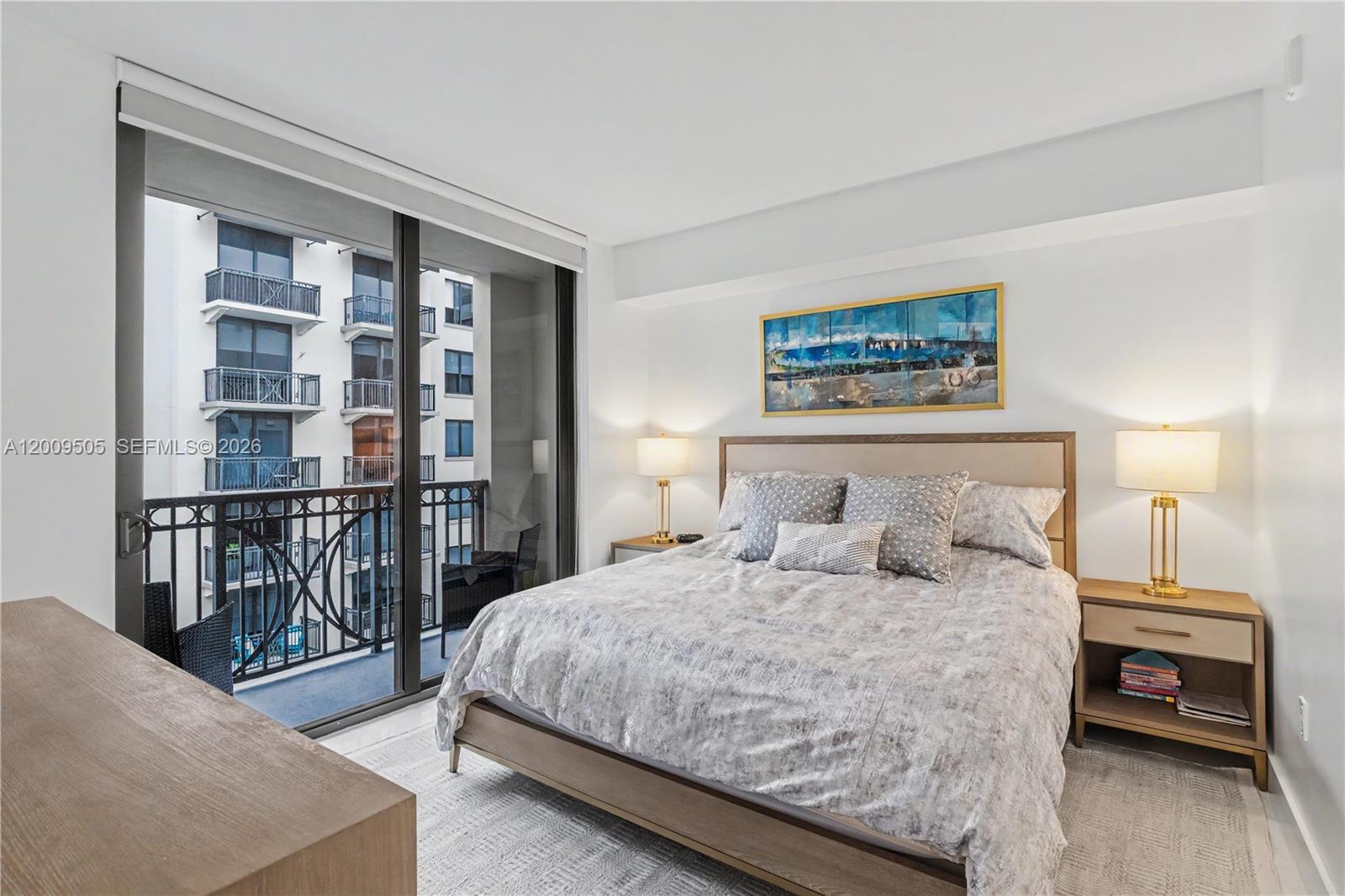 301 Altara Ave #822 Coral Gables, FL 33146