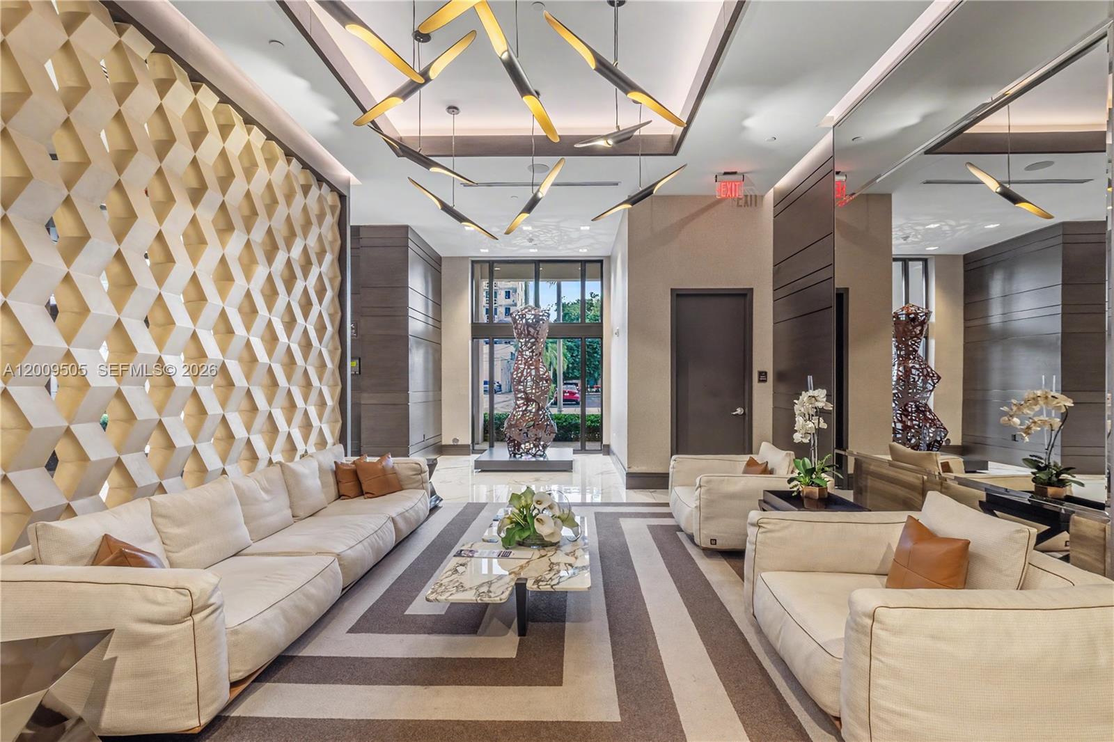 301 Altara Ave #822 Coral Gables, FL 33146