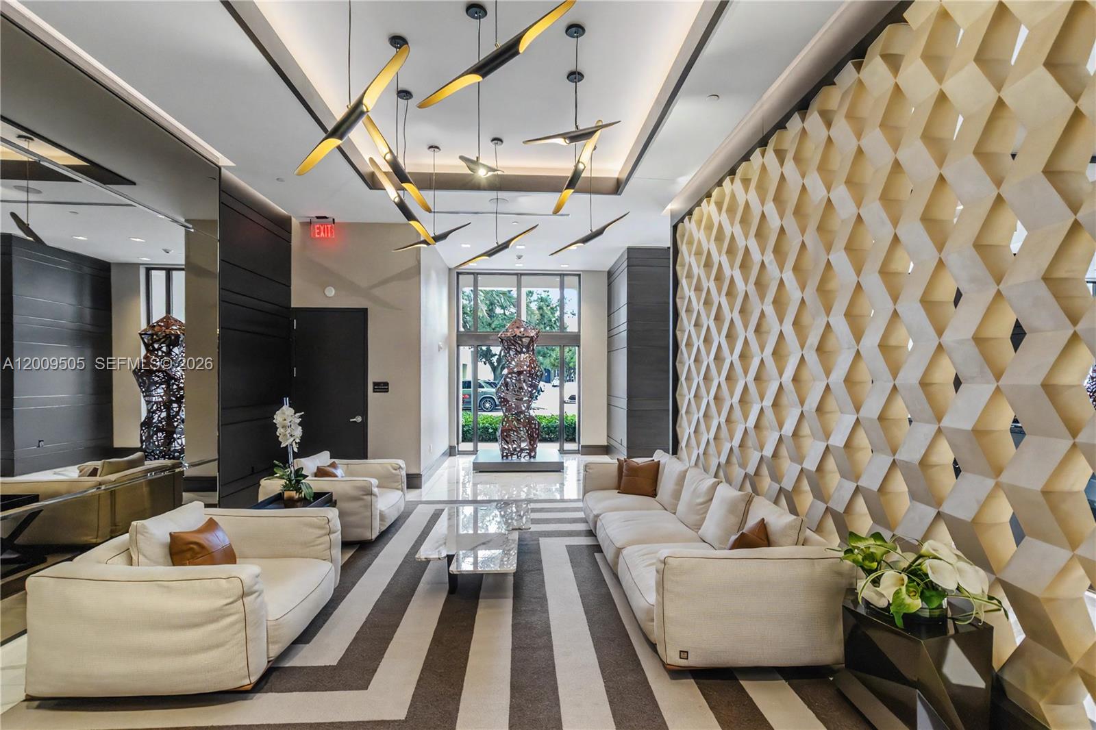 301 Altara Ave #822 Coral Gables, FL 33146