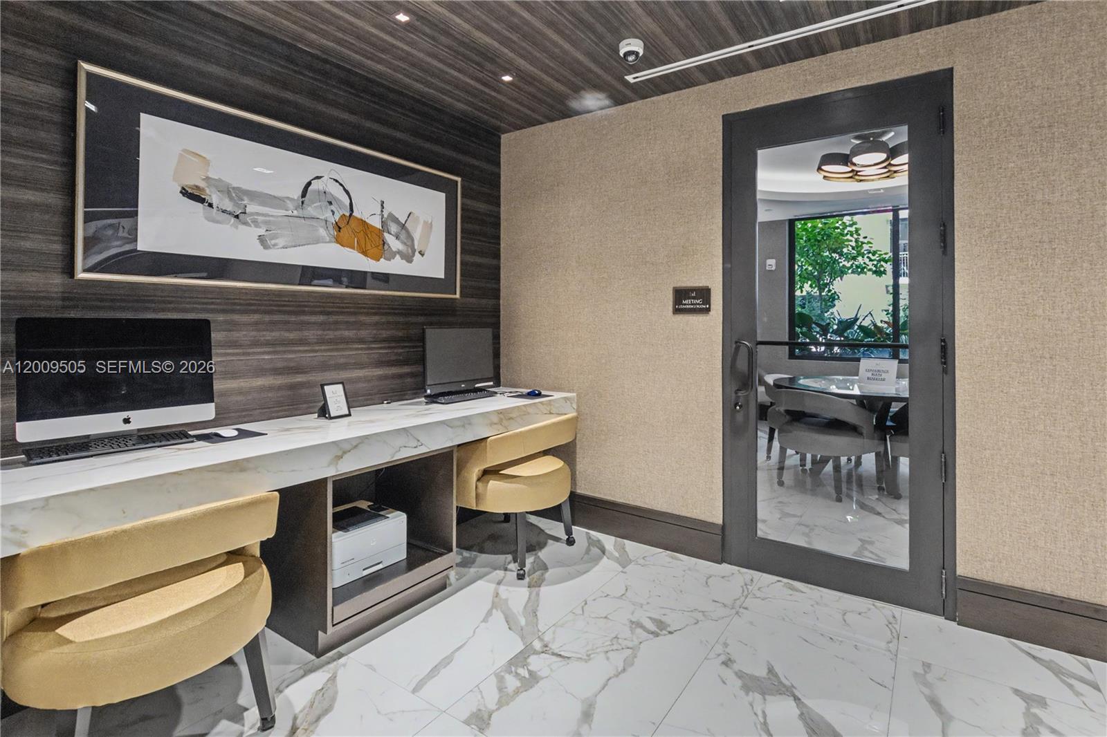 301 Altara Ave #822 Coral Gables, FL 33146