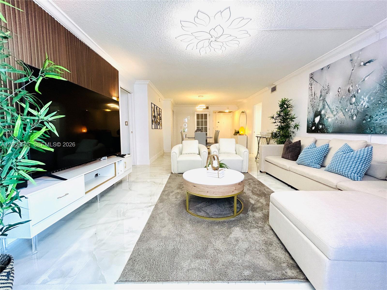 6039 Collins Ave #1507
