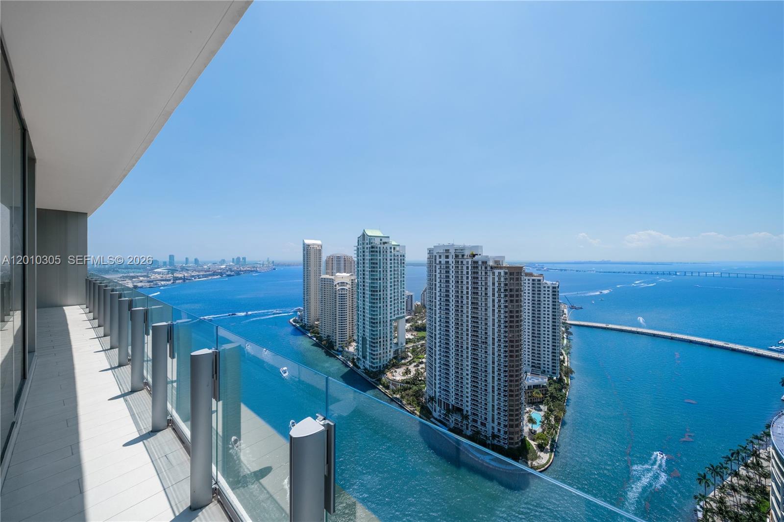 image Aston Martin Residences0