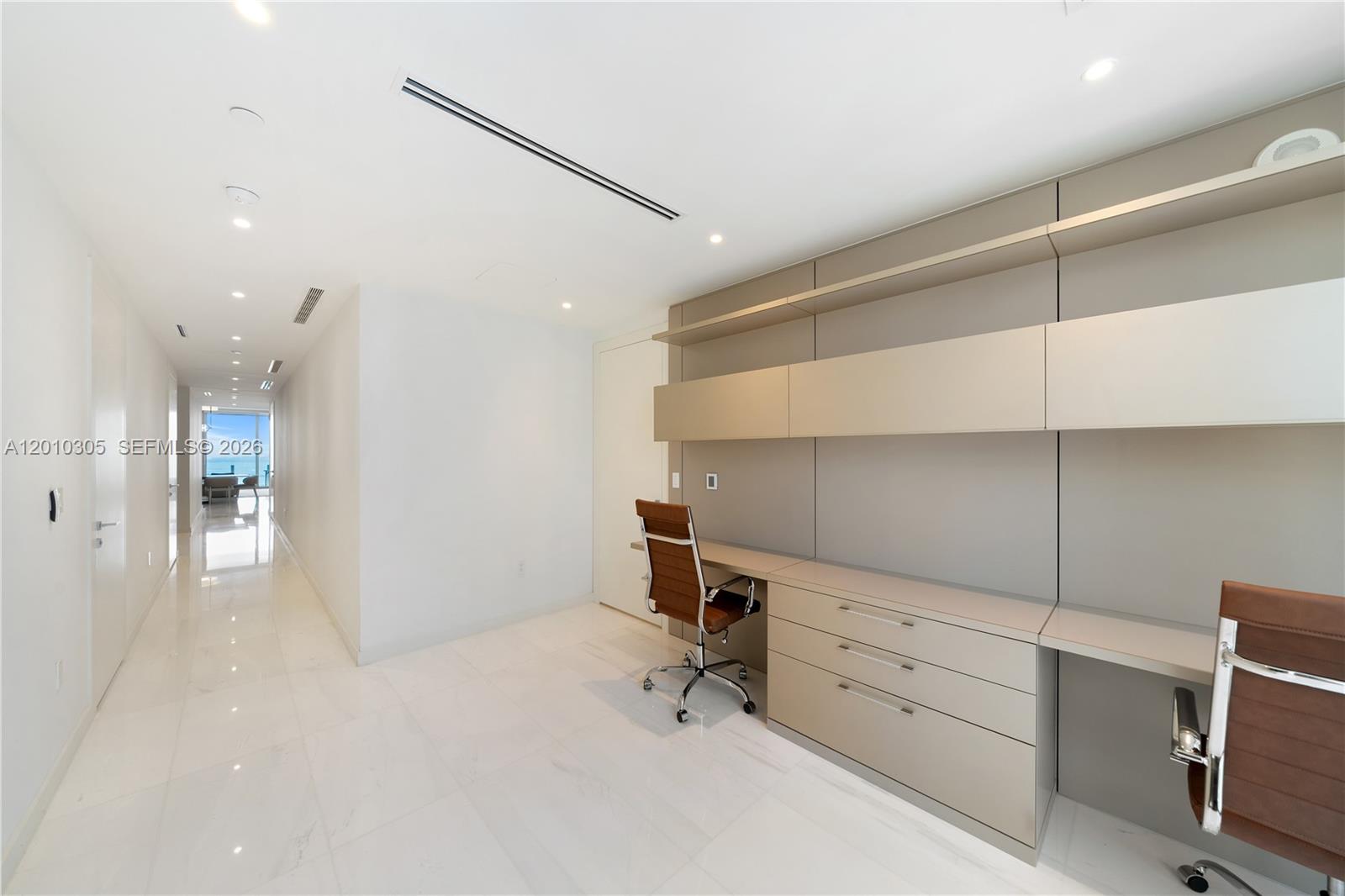 300 Biscayne Blvd Way #3503C Miami, FL 33131