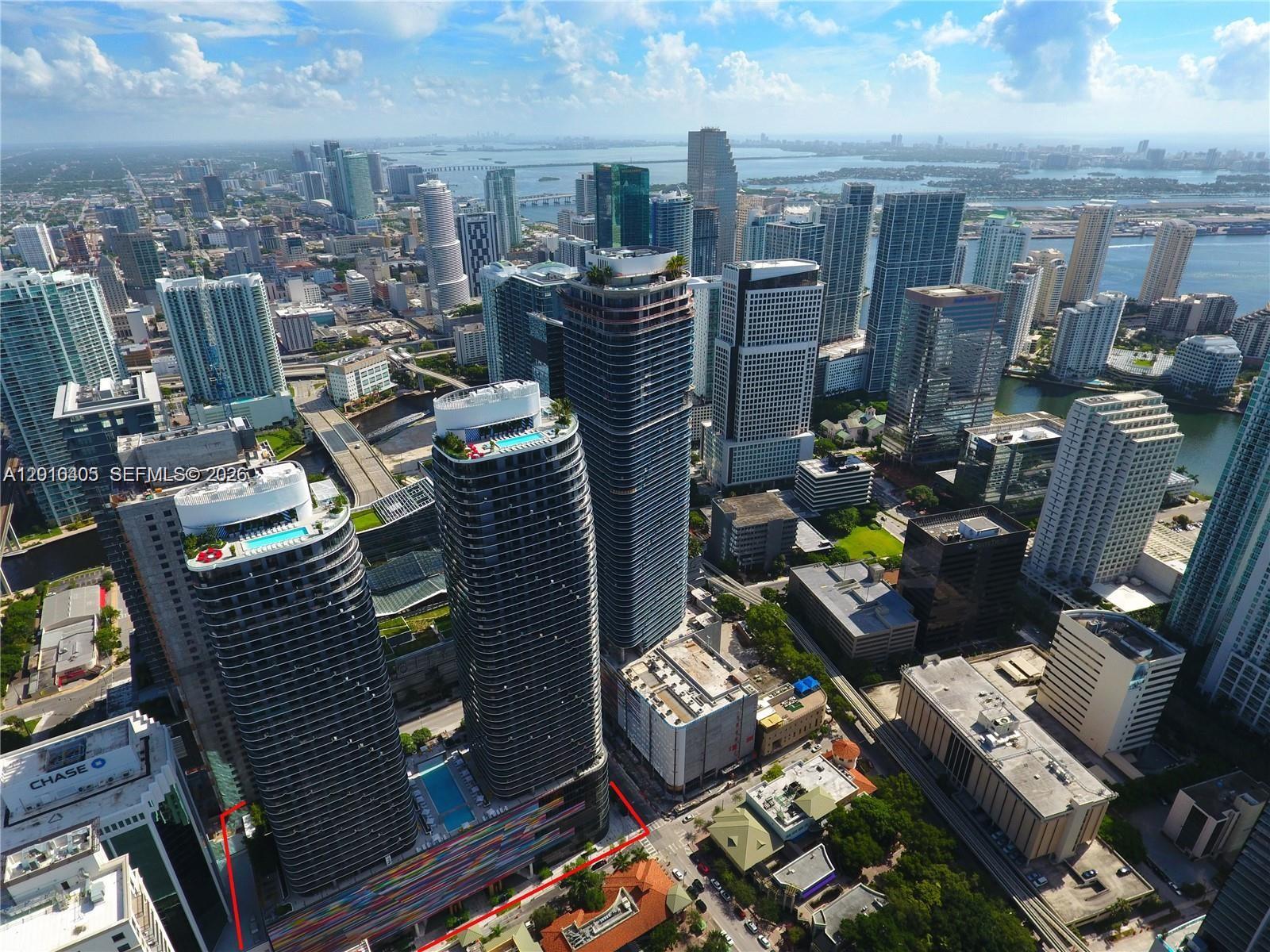 image Brickell Heights West18