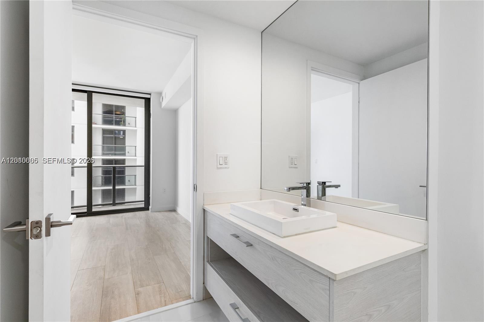 image Brickell Heights West17