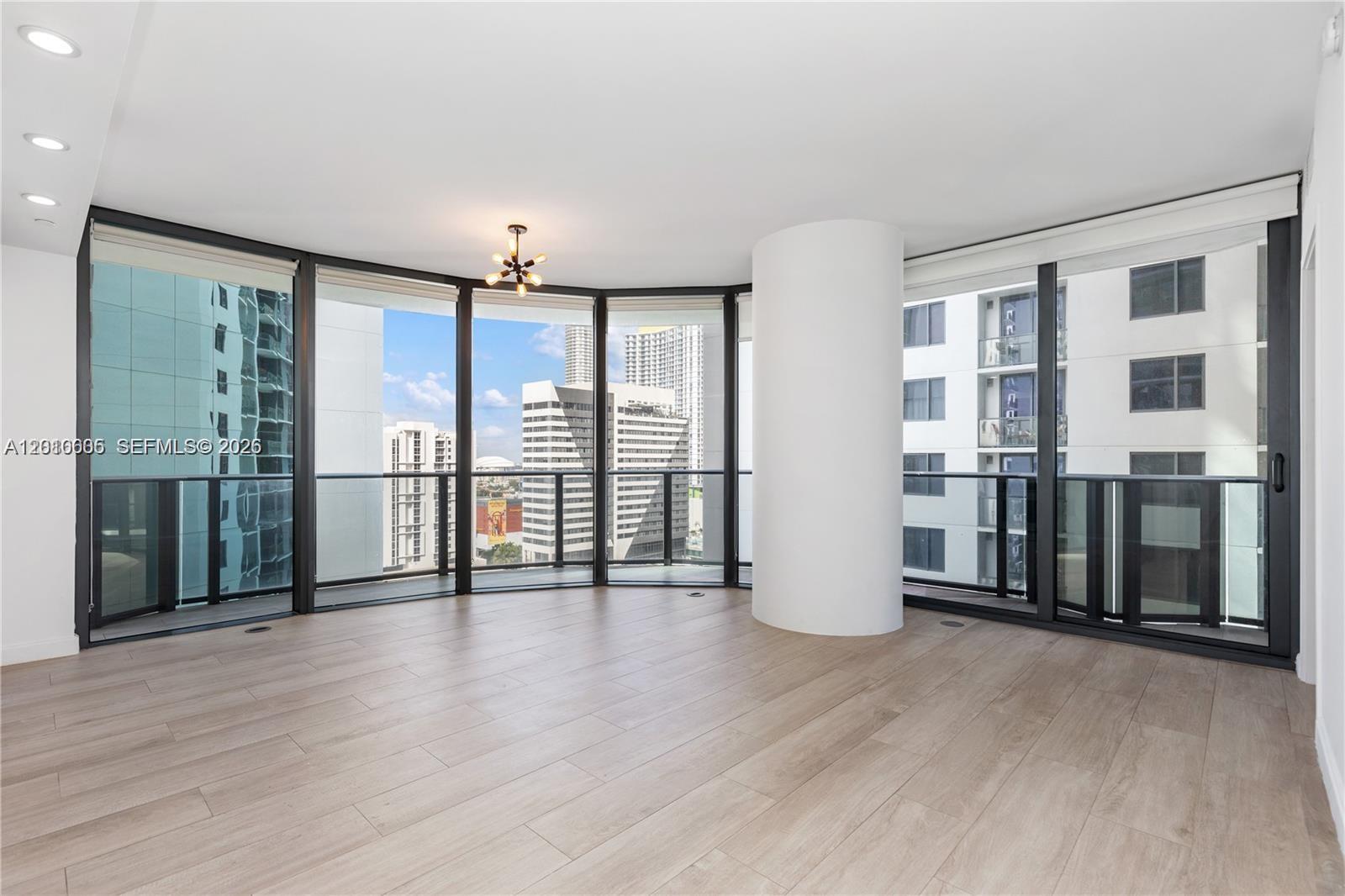 image Brickell Heights West1