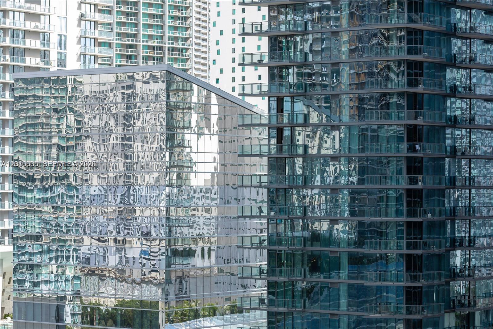 image Brickell Heights West32