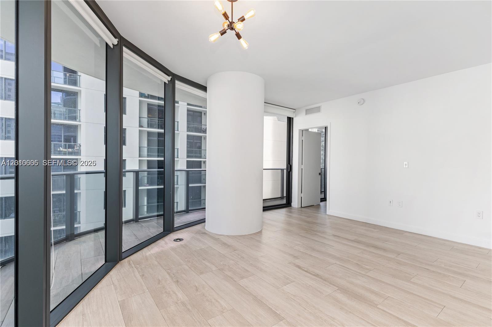 image Brickell Heights West8