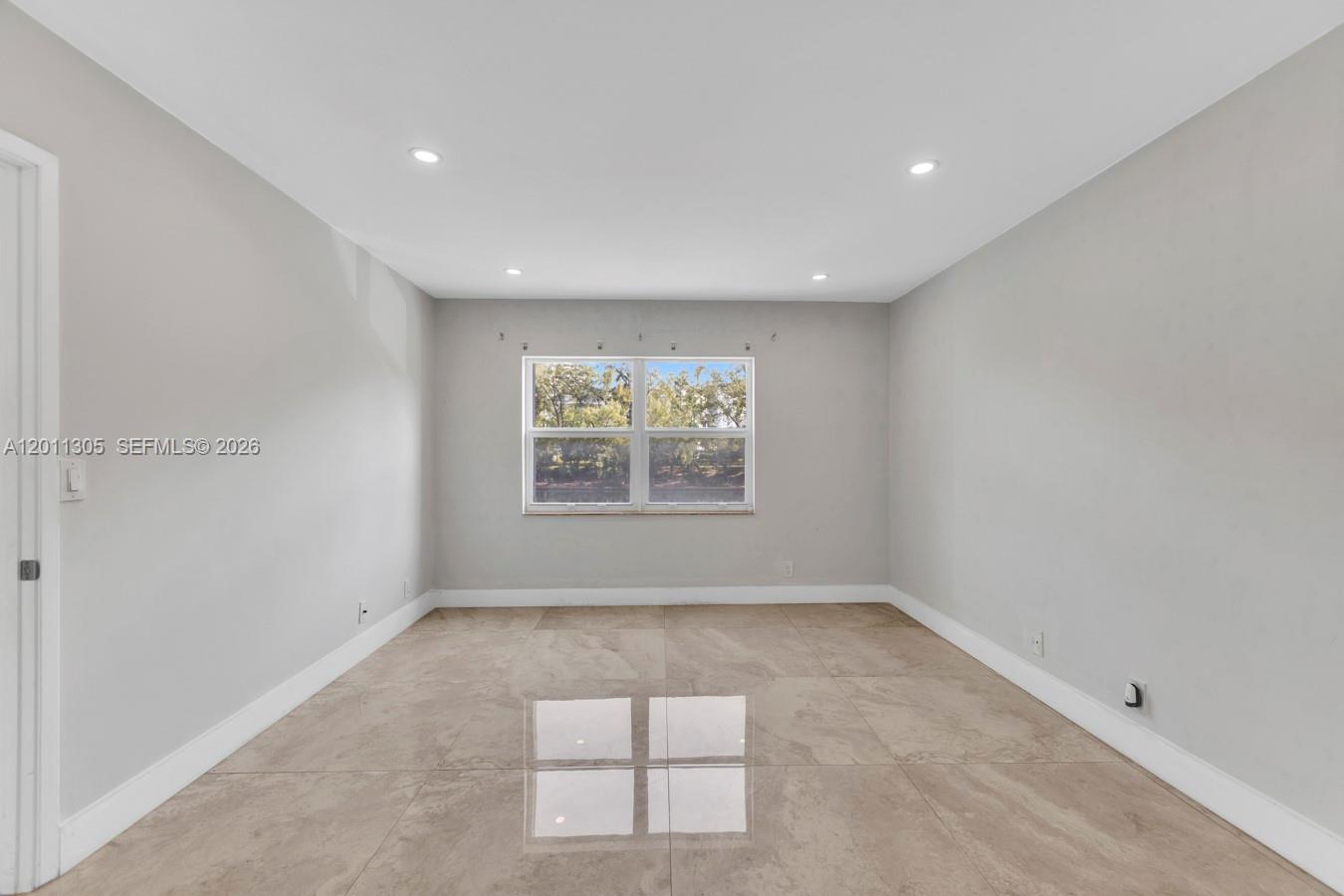300 Diplomat Pkwy #204 Hallandale Beach, FL 33009