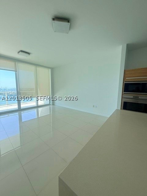 image Paramount Bay9