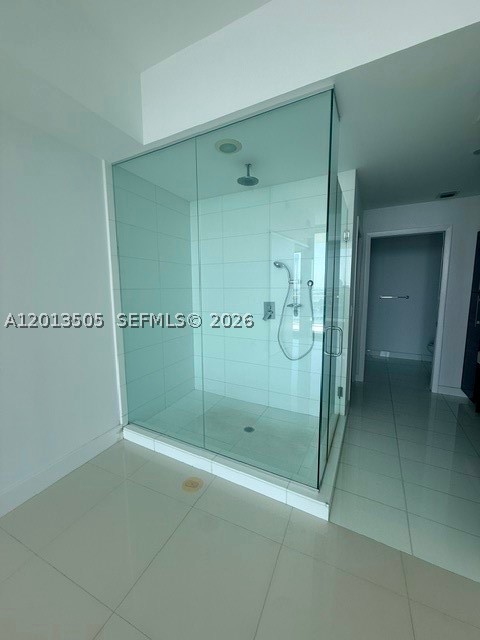 image Paramount Bay15