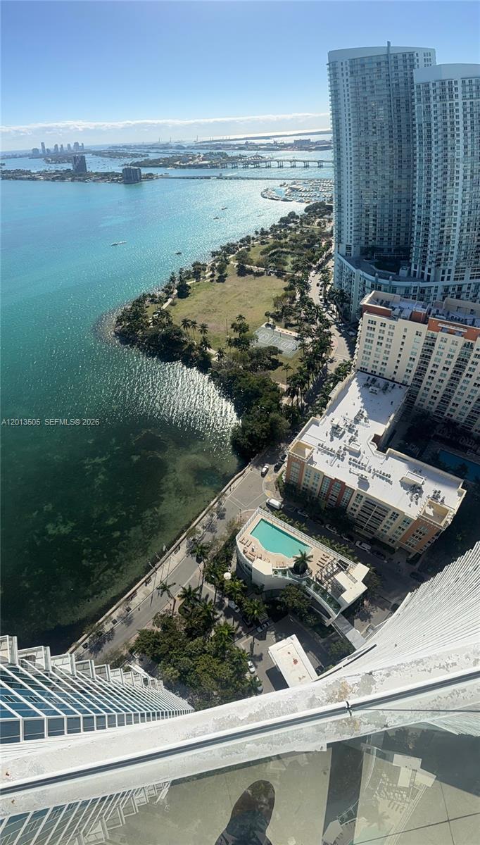 2020 N Bayshore Dr #3804 Miami, FL 33137