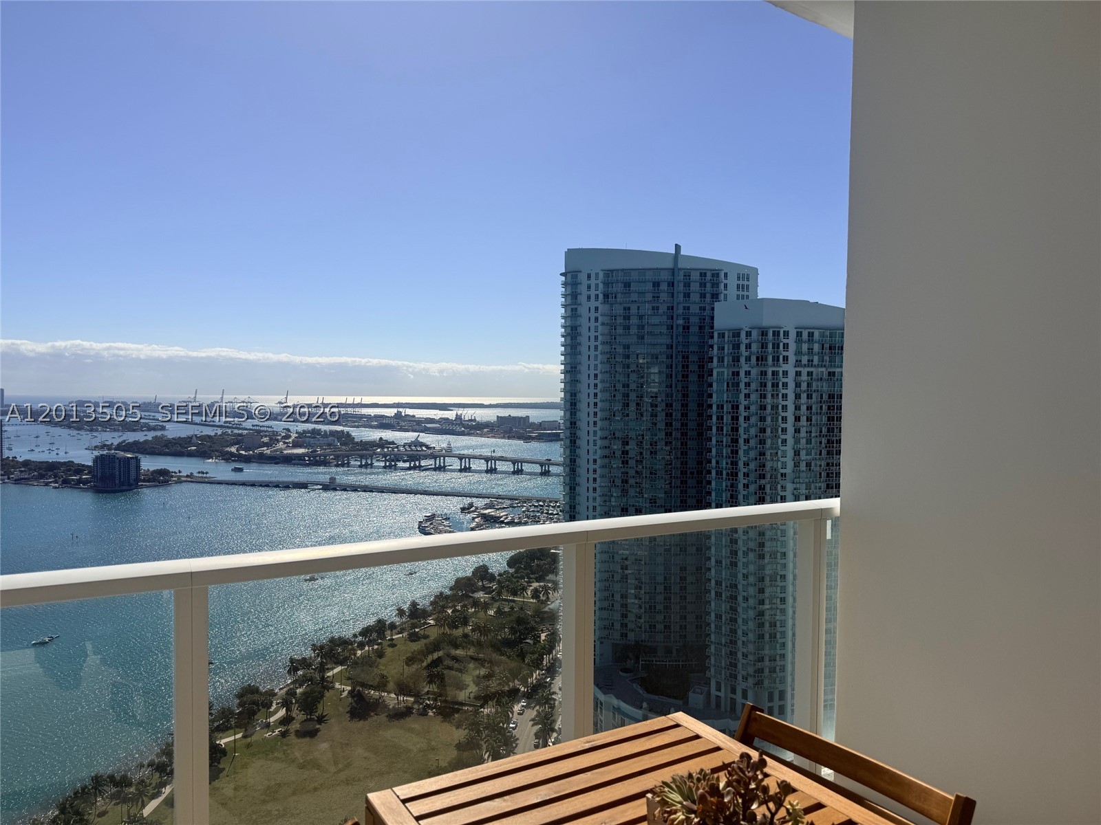 image Paramount Bay5