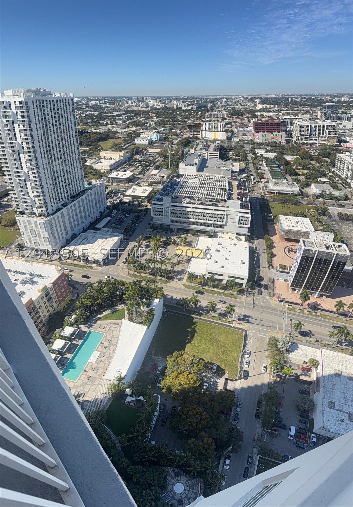 image Paramount Bay7