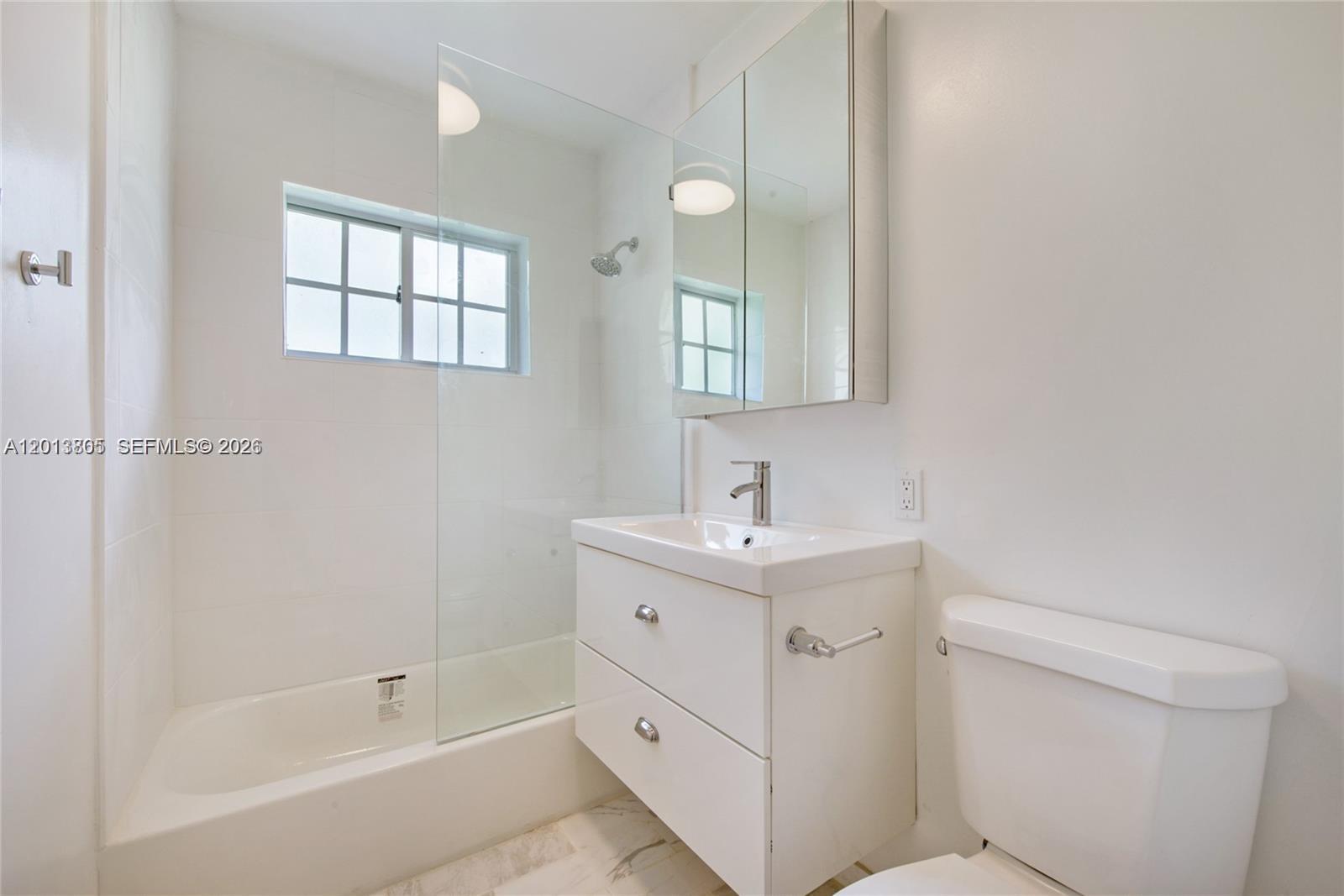 3808 Ponce De Leon Blvd Coral Gables, FL 33134