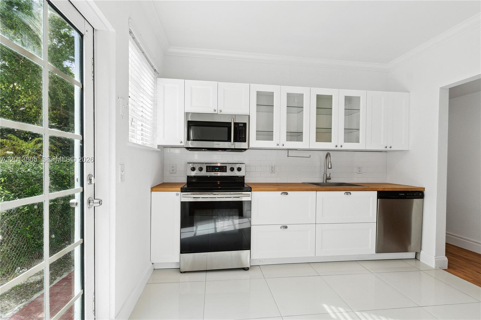 3808 Ponce De Leon Blvd Coral Gables, FL 33134