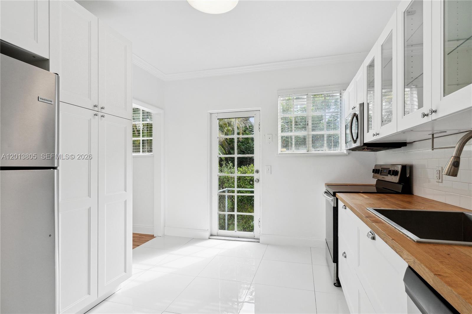 3808 Ponce De Leon Blvd Coral Gables, FL 33134