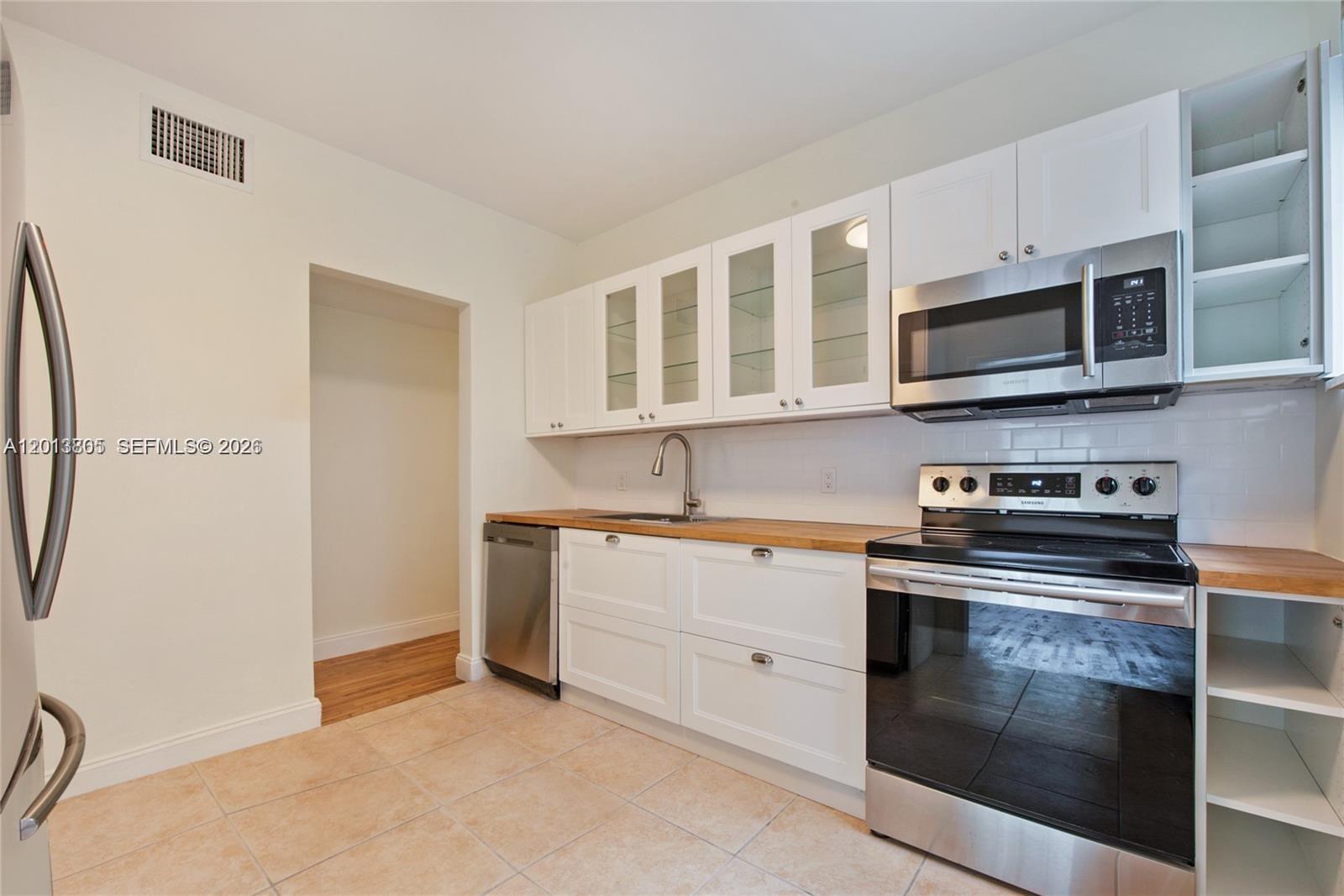 3808 Ponce De Leon Blvd Coral Gables, FL 33134