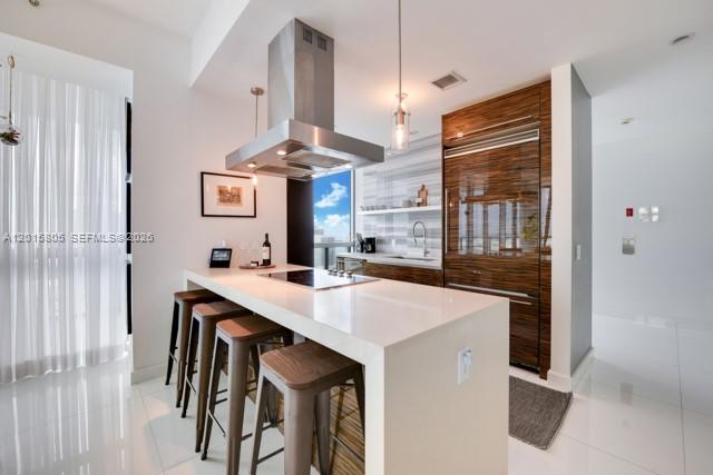 1100 Biscayne Blvd #3205 Miami, FL 33132