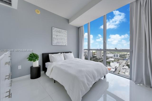 1100 Biscayne Blvd #3205 Miami, FL 33132