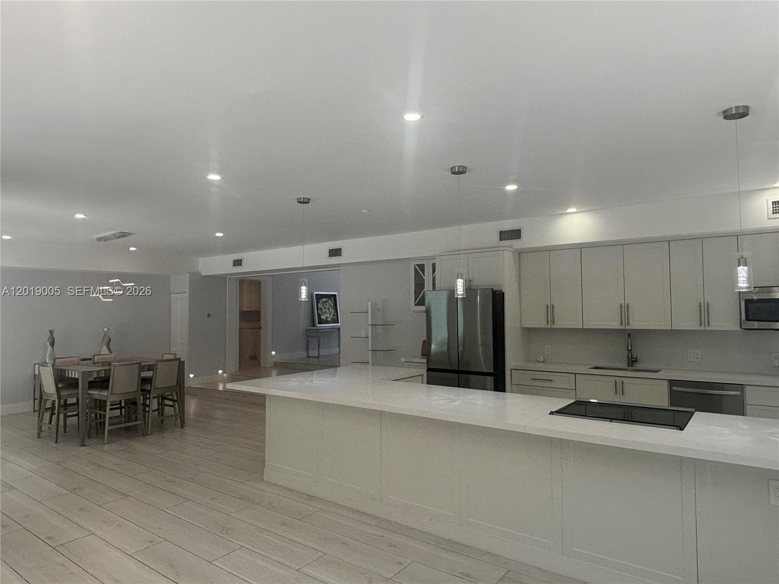 6220 SW 144th St Coral Gables, FL 33158