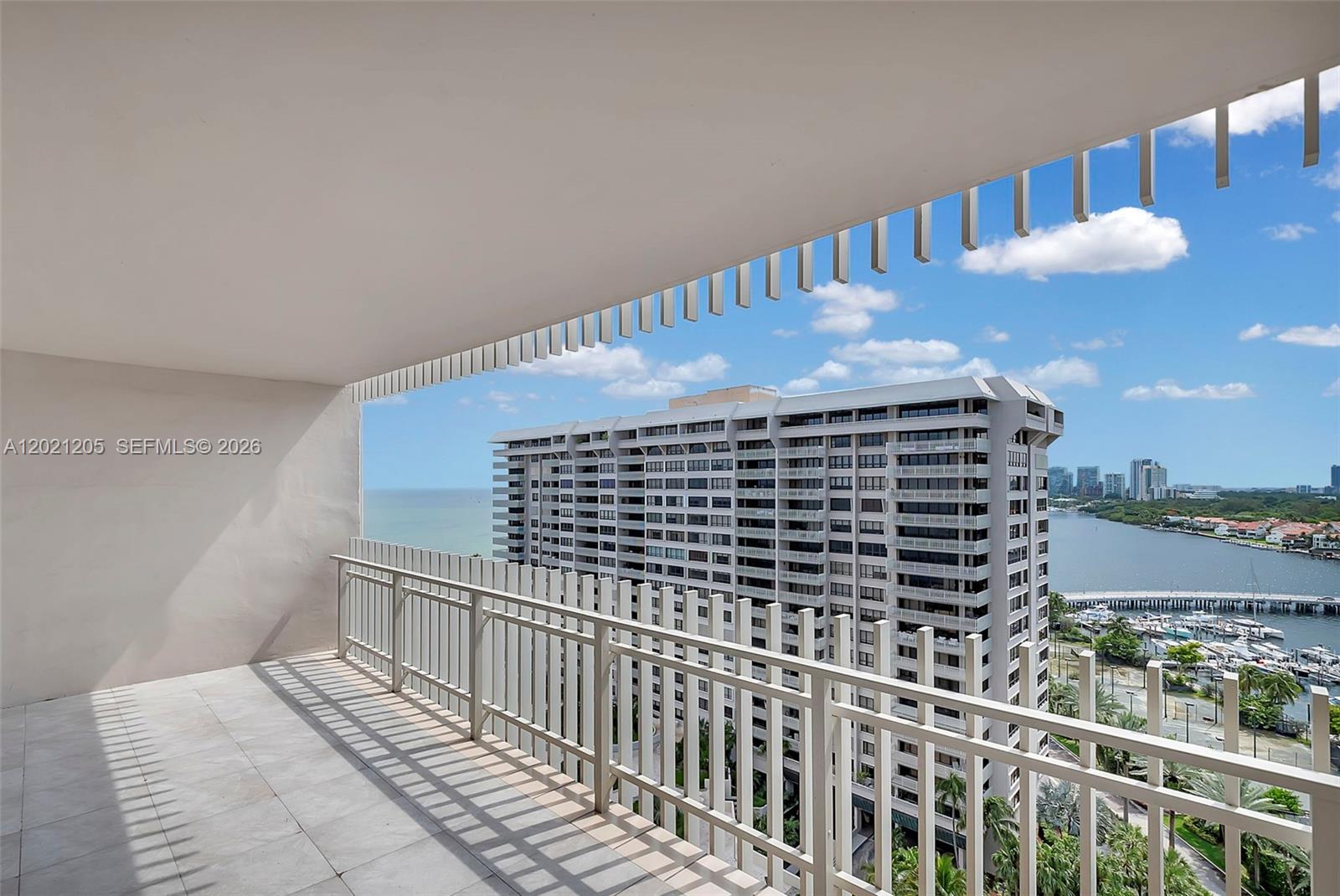 3 Grove Isle Dr #C1606 Coconut Grove, FL 33133