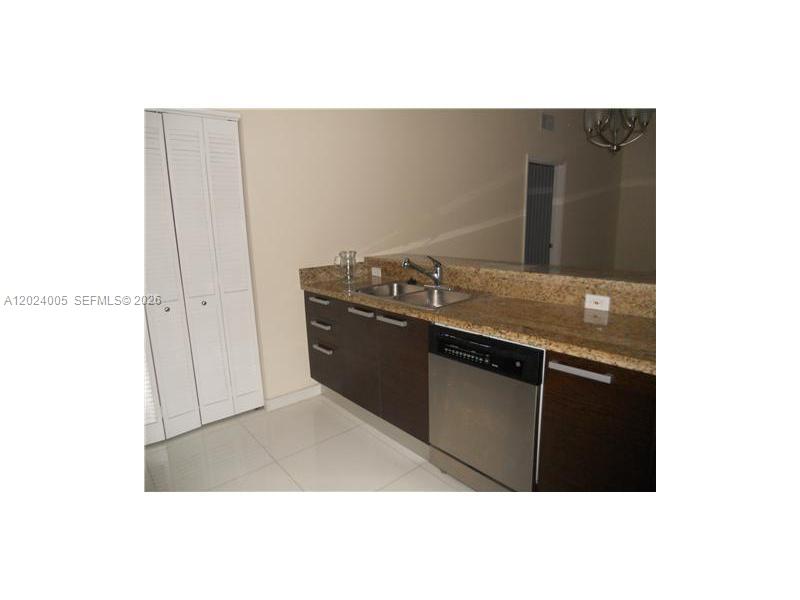 2525 SW 3rd Ave #1006 Miami, FL 33129