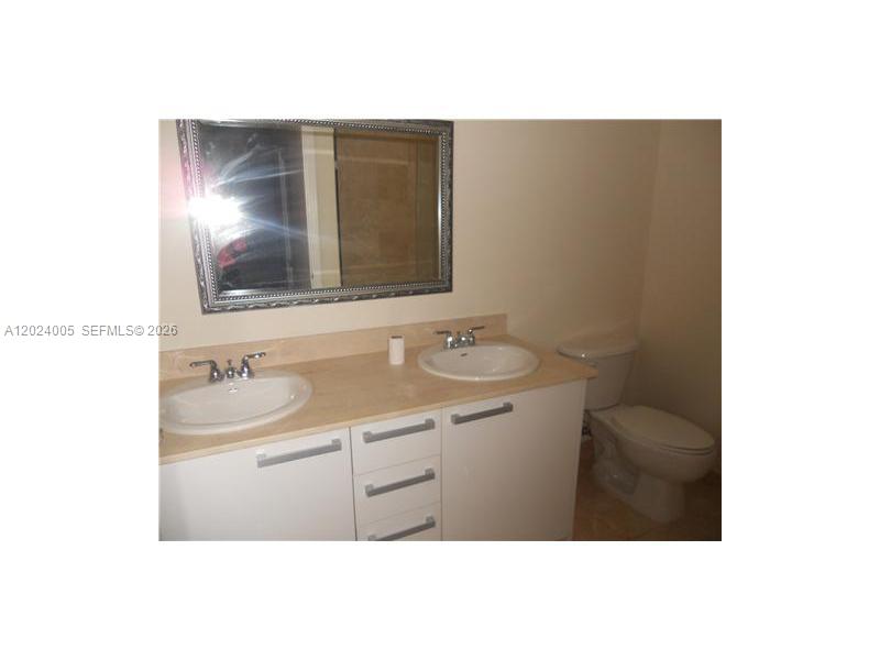 2525 SW 3rd Ave #1006 Miami, FL 33129