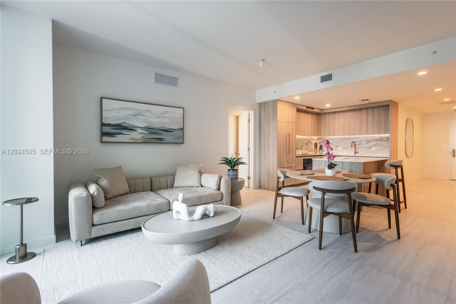 77 SE 5th St #2602 Miami, FL 33131