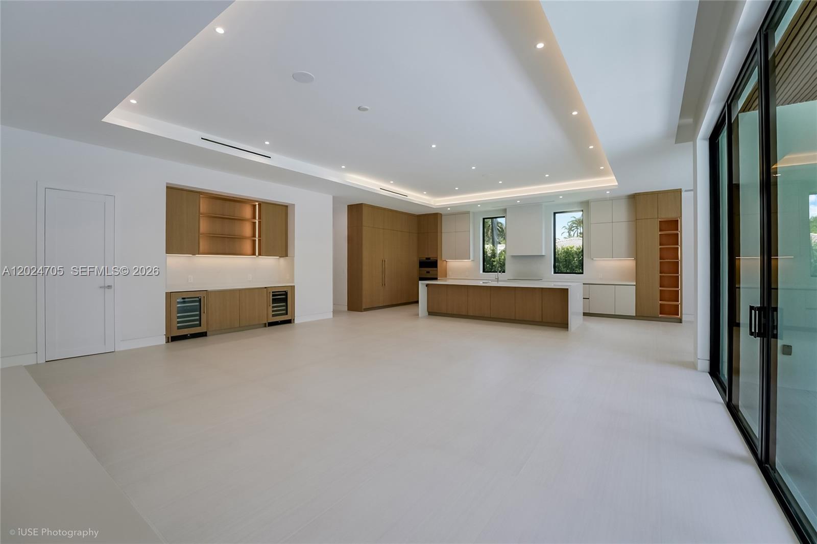9405 SW 72nd Ct Pinecrest, FL 33156