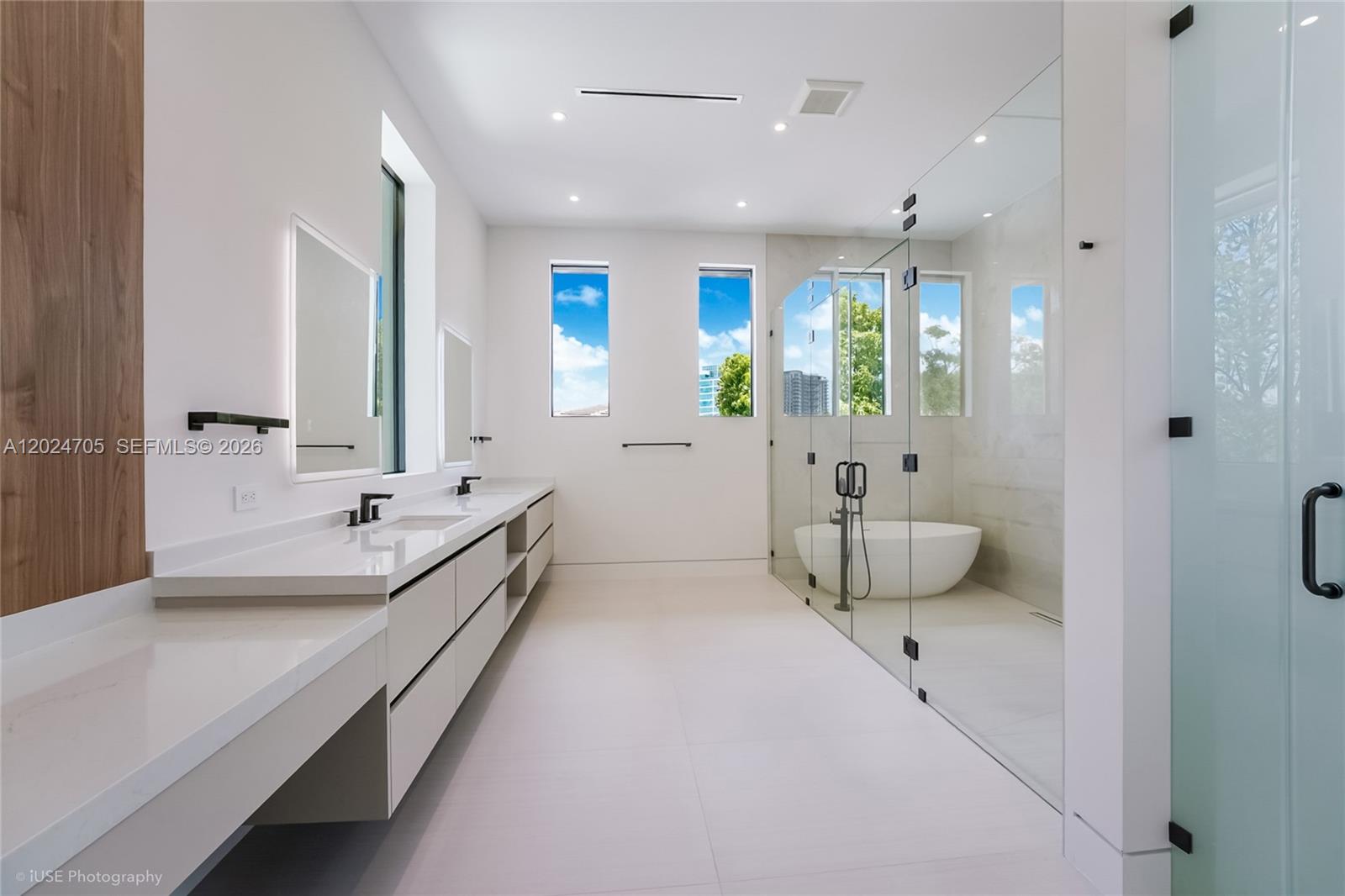 9405 SW 72nd Ct Pinecrest, FL 33156