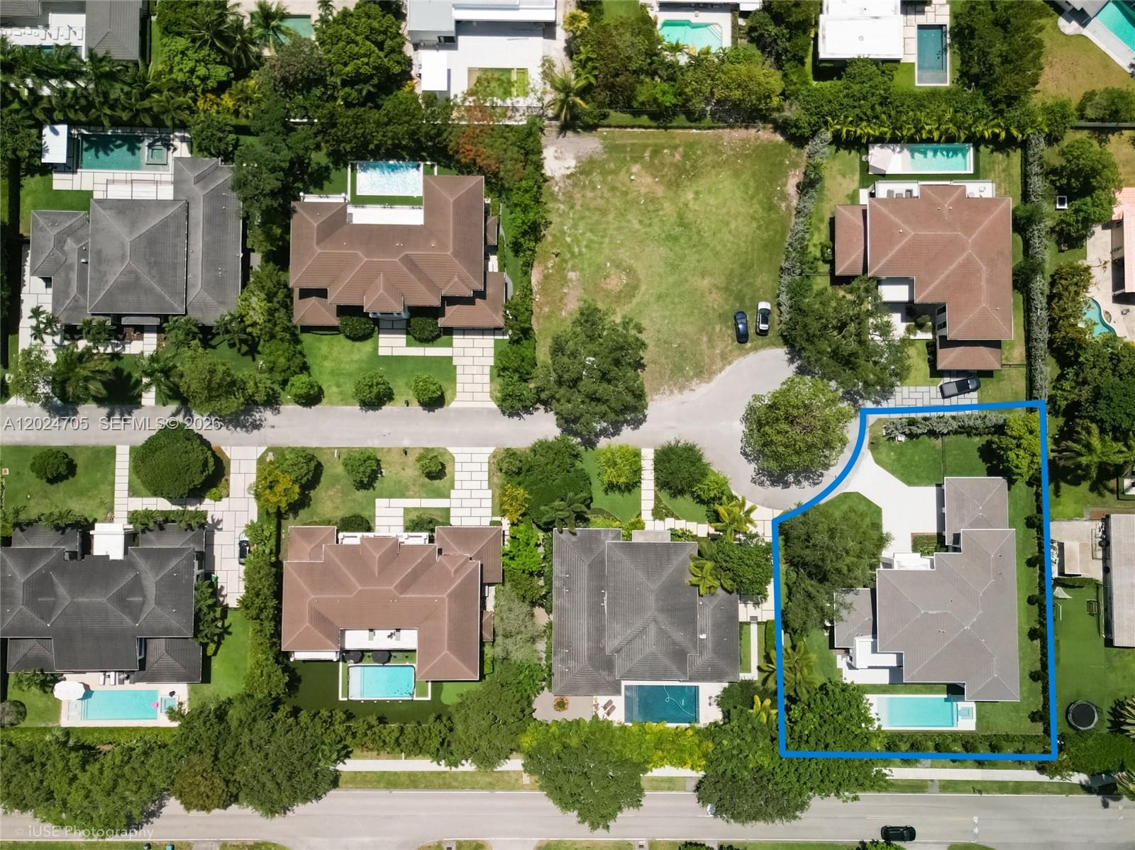 9405 SW 72nd Ct Pinecrest, FL 33156