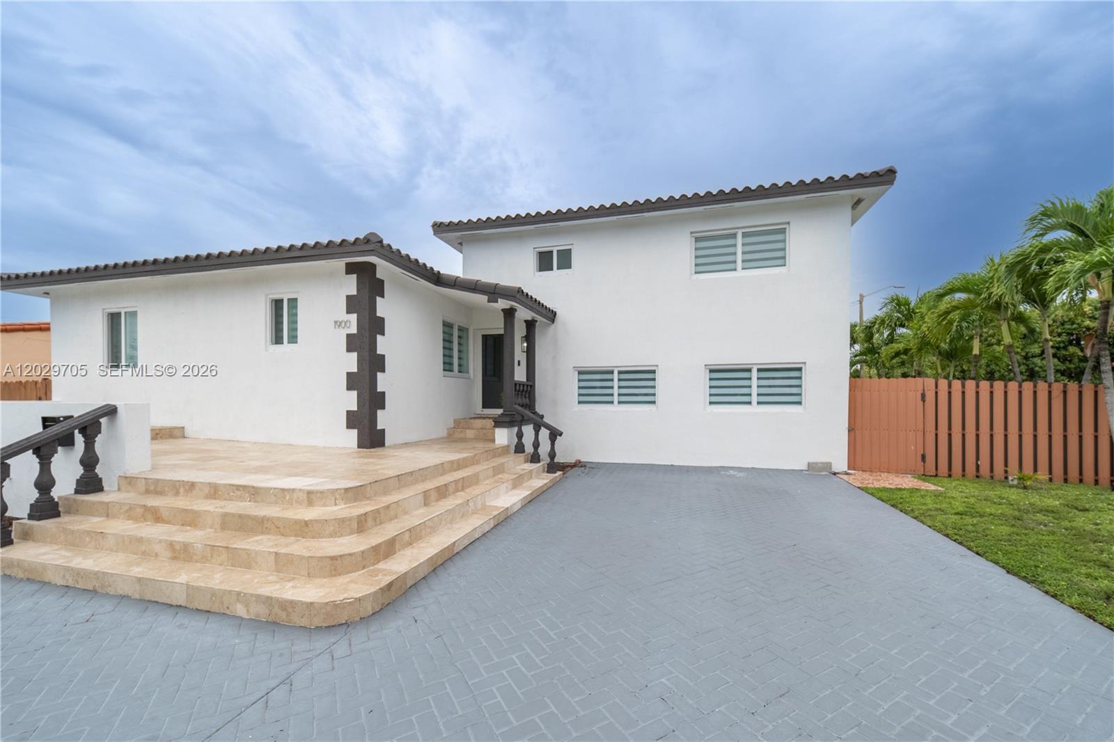 1900 SW 83rd Ave Miami, FL 33155