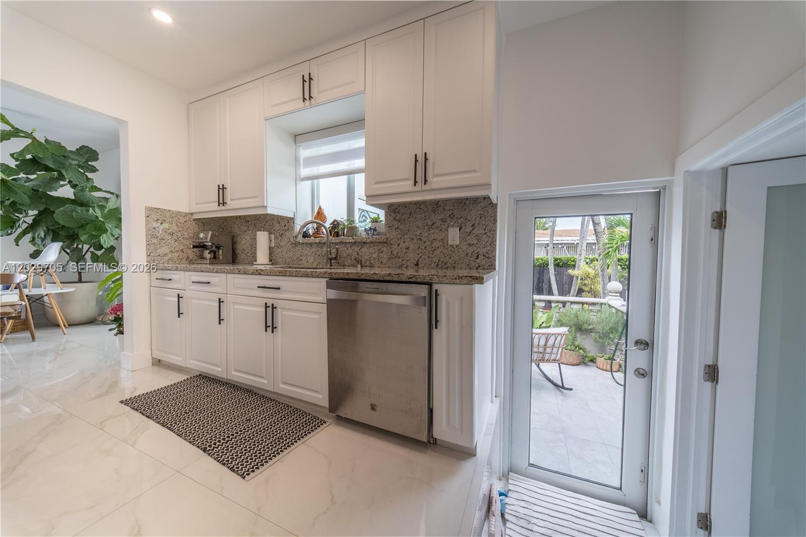 1900 SW 83rd Ave Miami, FL 33155