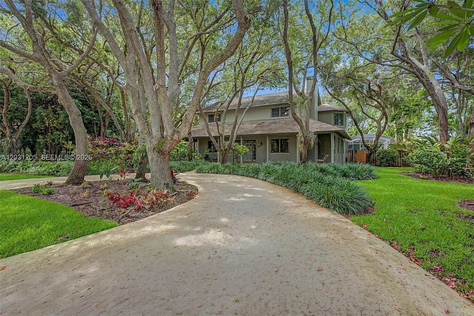 8200 SW 182nd Palmetto Bay, FL 33157