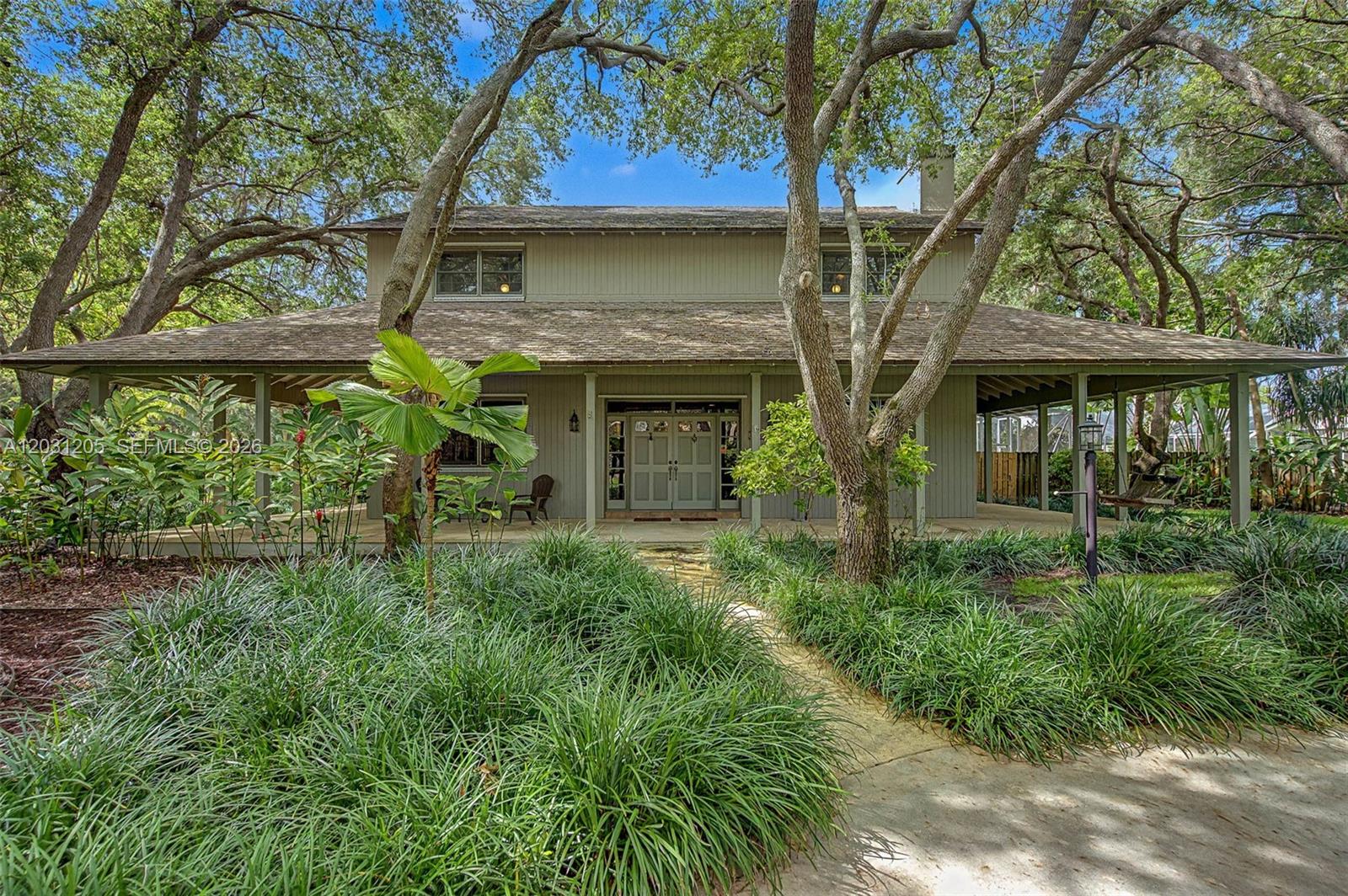 8200 SW 182nd Palmetto Bay, FL 33157