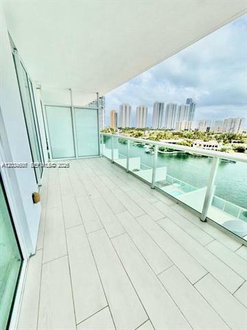 image 400 Sunny Isles0