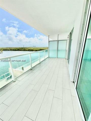 image 400 Sunny Isles1