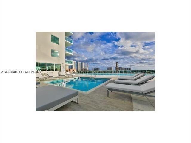 image 400 Sunny Isles21