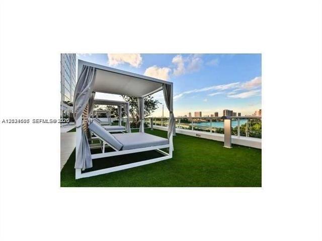 image 400 Sunny Isles24