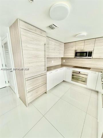 image 400 Sunny Isles4