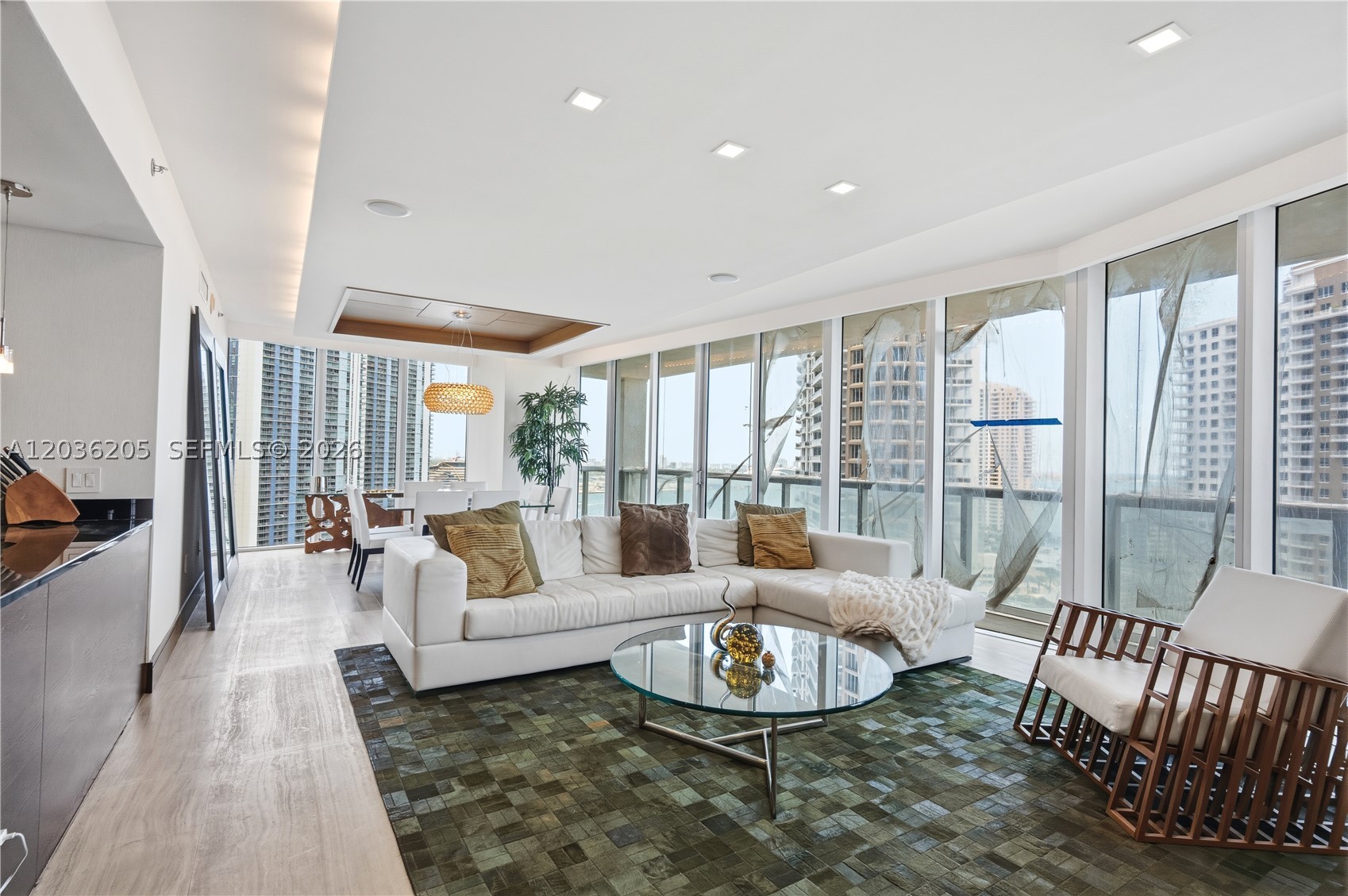 465 Brickell Ave #2101