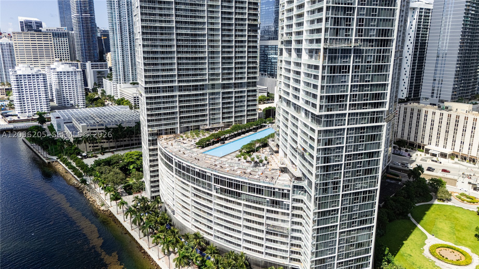 465 Brickell Ave #2101 Miami, FL 33131