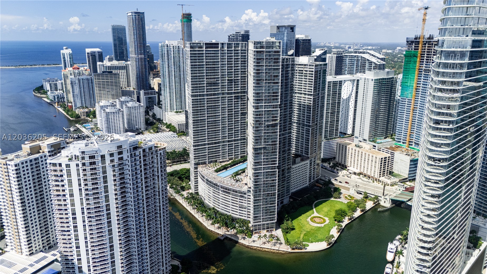 465 Brickell Ave #2101 Miami, FL 33131
